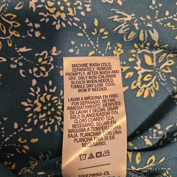 Cute peek shoulder top, teal with yellow and white floral pattern, size small - Picture 2 of 5